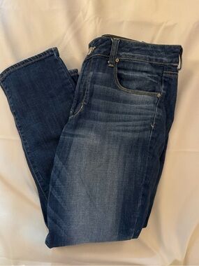 American Eagle Outfitters Women’s Dark Indigo Skinny Jeans